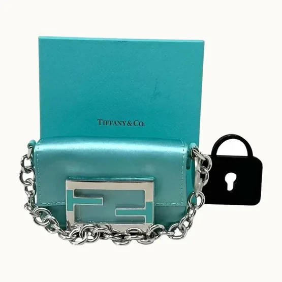 Bolsa Fendi Baguette Nano