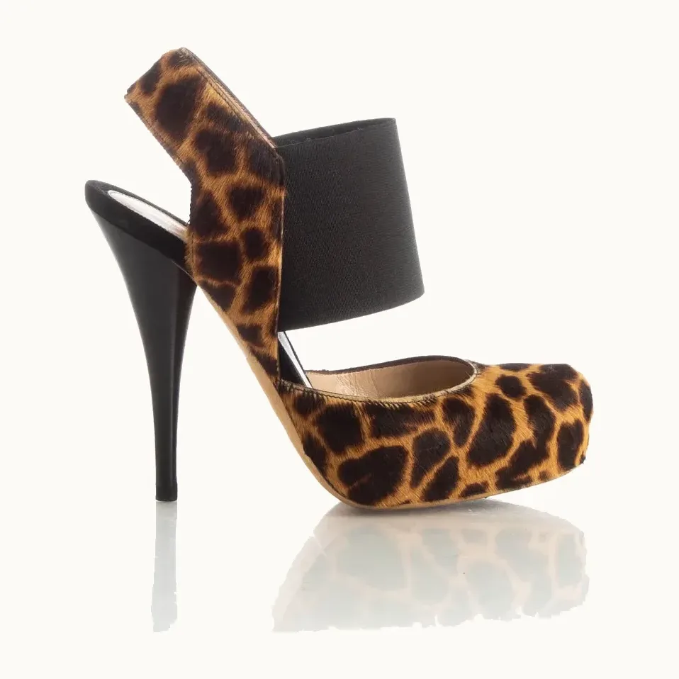 Zapatos Fendi, Talla 6.5, Excelente