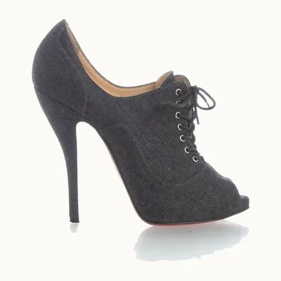 Zapatos Christian Louboutin, Talla 6