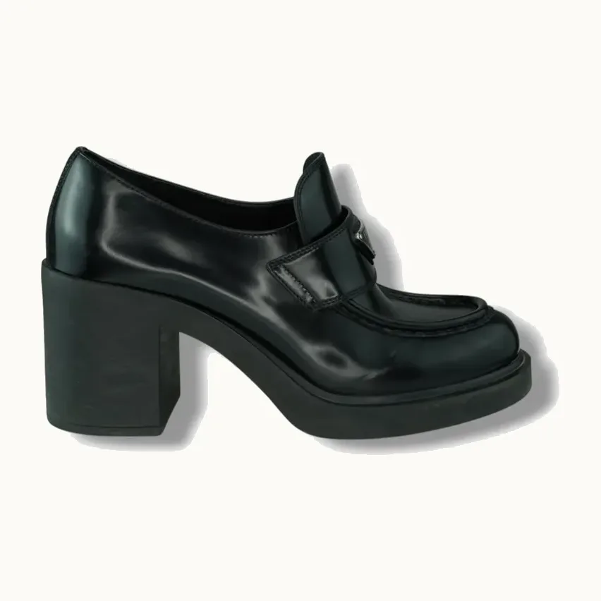 Zapatillas Prada Metal Triangle Logo Leather
