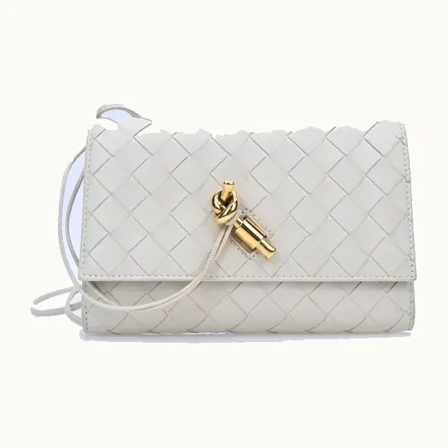 Bolsa Bottega Veneta Andiamo On Strap Beige