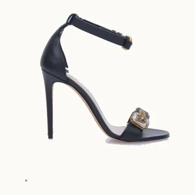 Zapatos Alexander McQueen Butterfly Appliqué Negros, Talla 40