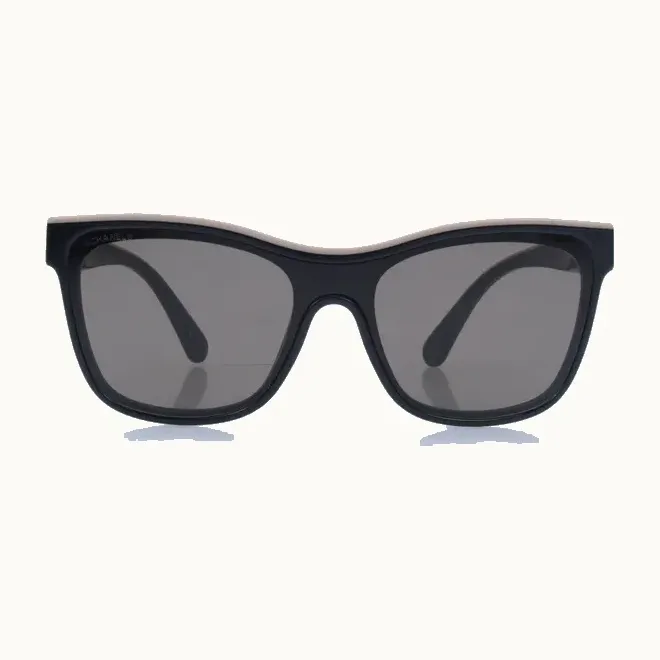 Chanel Front Logo Negro
