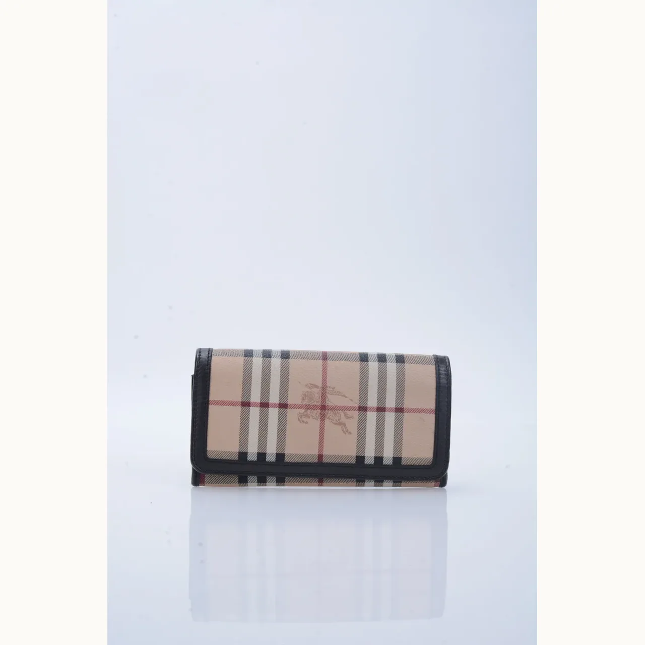 Cartera Burberry Haymarket Coated Check