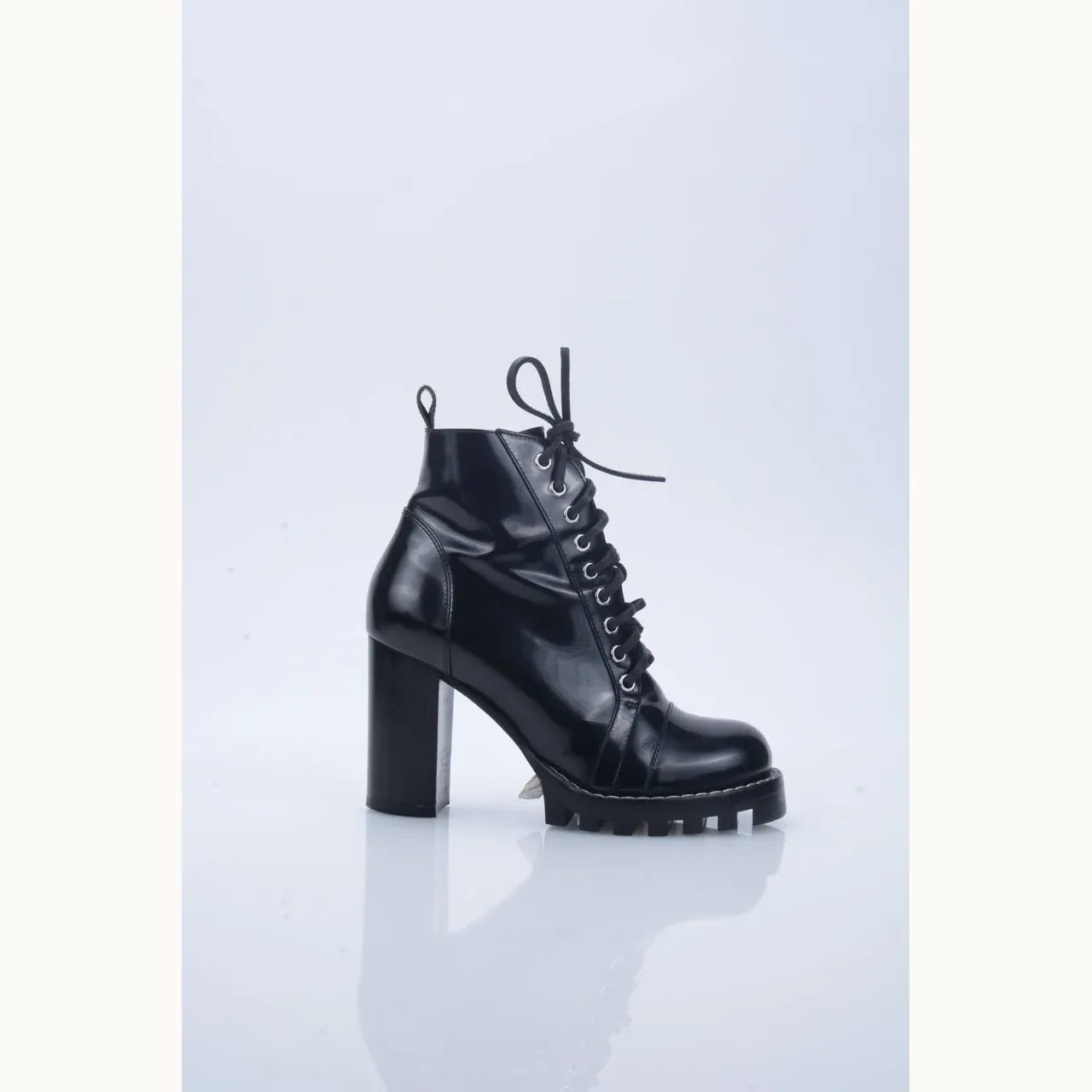 Zapatos Louis Vuitton Star Trail Negros, Talla 38, Excelente