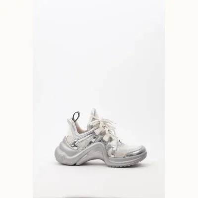 Tenis Louis Vuitton Archlight Plateados, Bueno