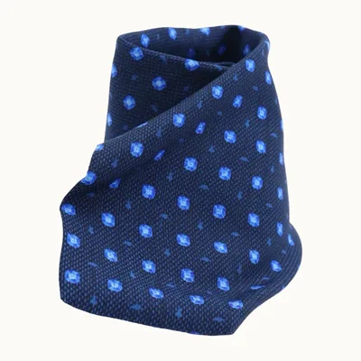 Corbata Valentino, Como nueva
