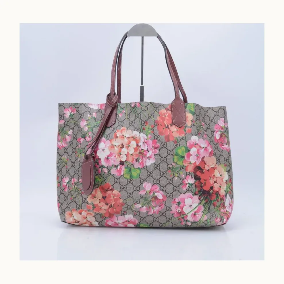Bolsa Shopper Gucci Reversible Blooms GG Supreme, Bueno
