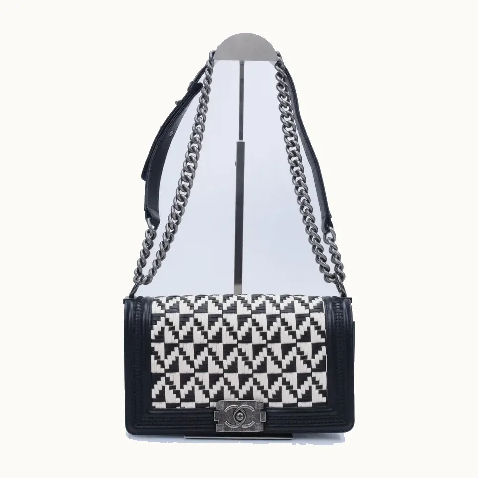 Bolsa Chanel Boy Medium Woven Negra