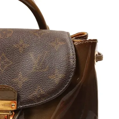 Bolsa Louis Vuitton Hot Springs Charol