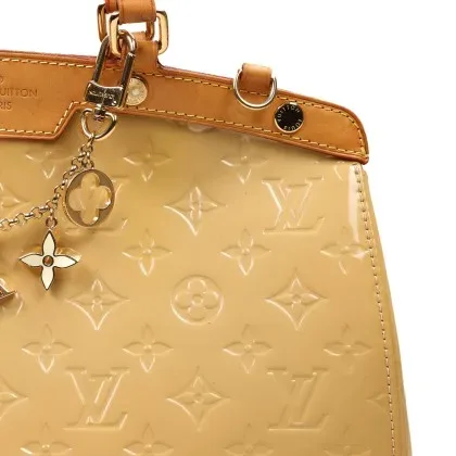 Bolsa Louis Vuitton Brea Vernis