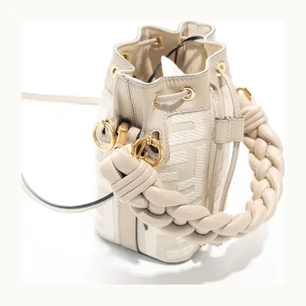 Bolsa Fendi Mon Trésor Mini