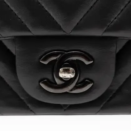 Bolsa Flap Chanel Mini Chevron