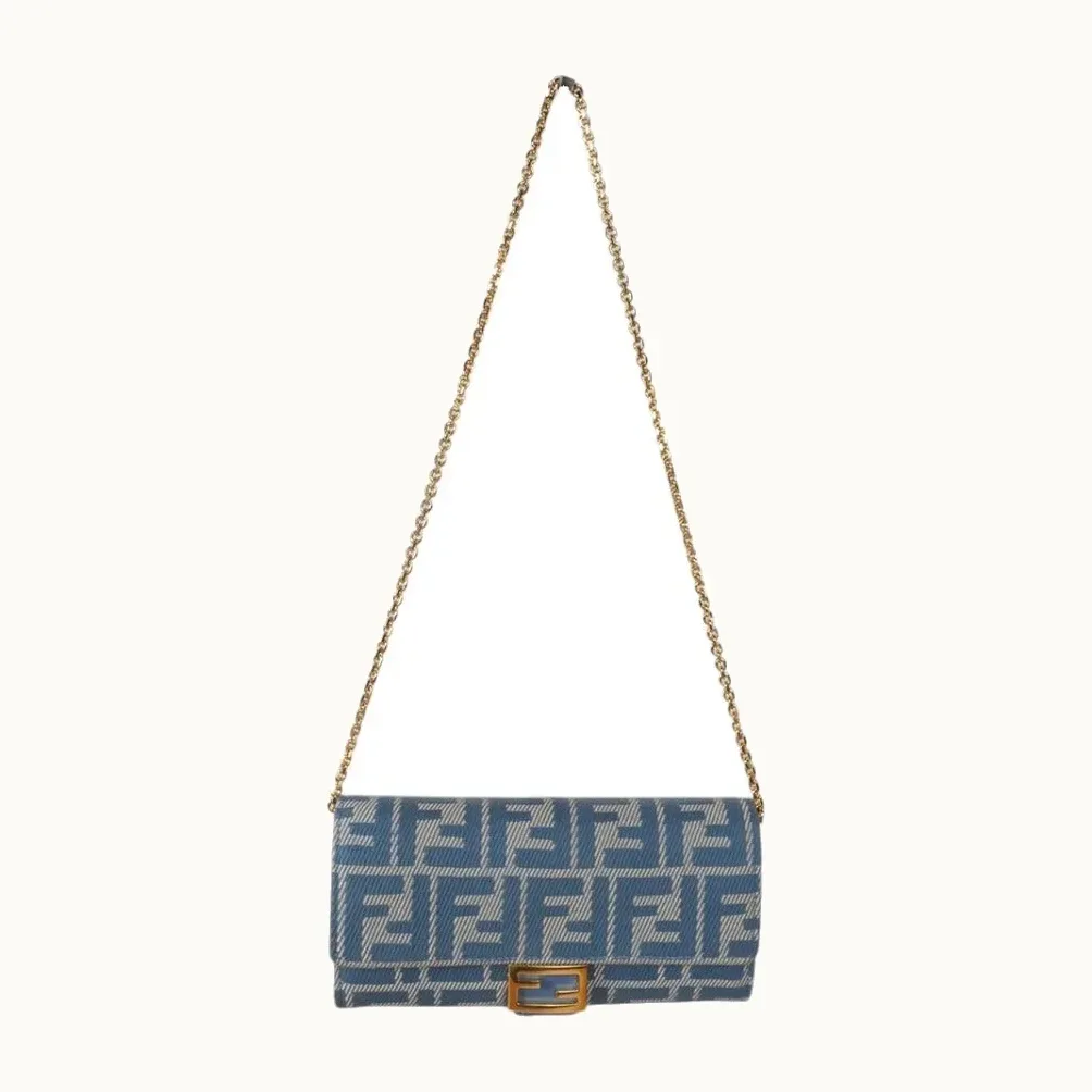 Cartera Fendi On Chain