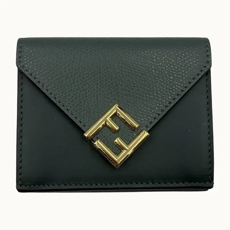 Cartera Fendi, Excelente