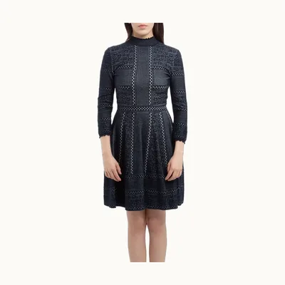 Alexander McQueen, Talla S
