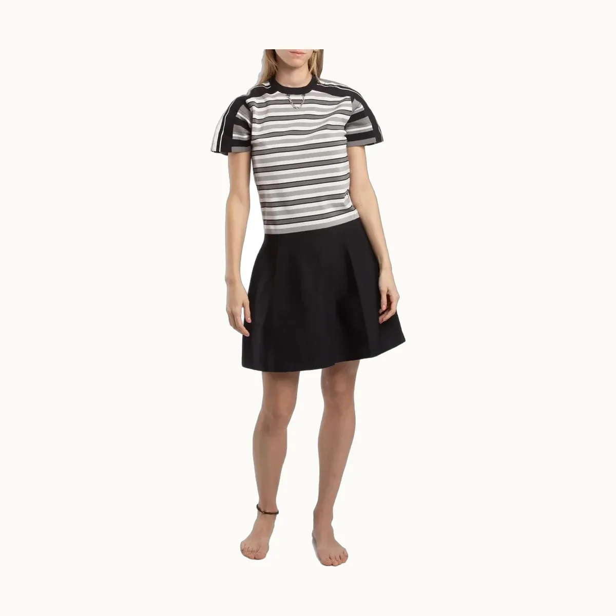 Louis Vuitton, Talla M