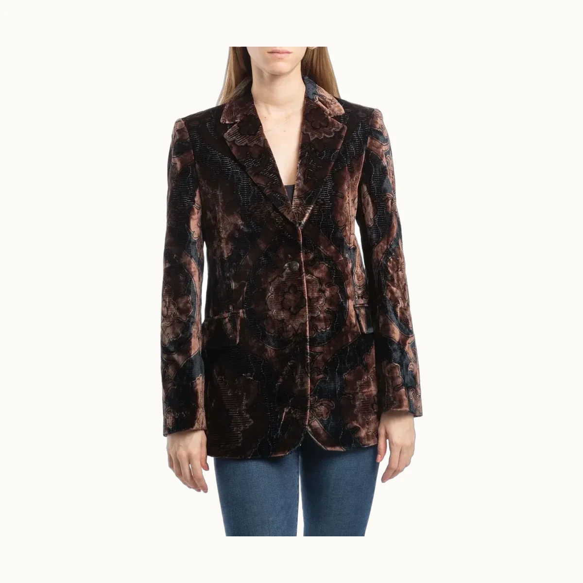 Gucci, Talla L
