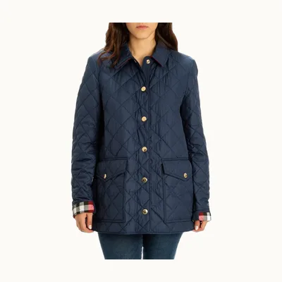 Burberry, Talla M