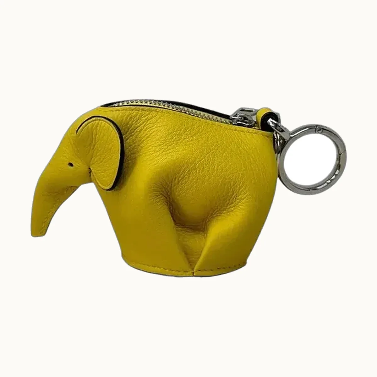Charm Loewe Elefante