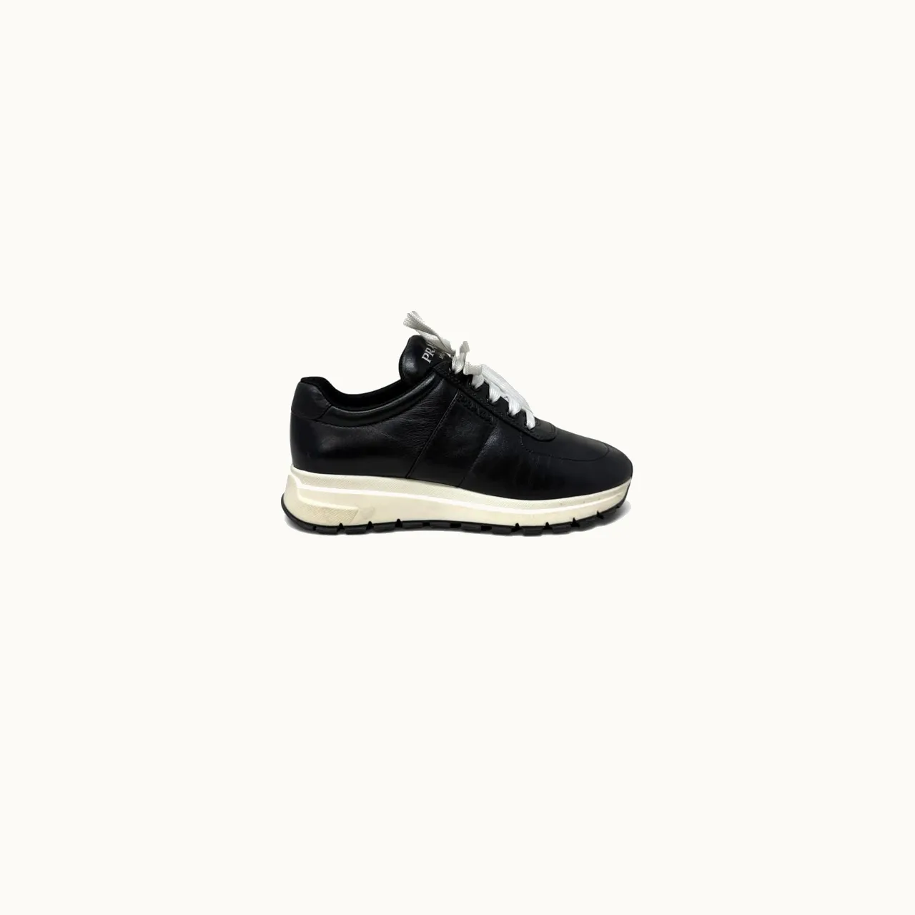 Prada Sneakers T38.5 Eu