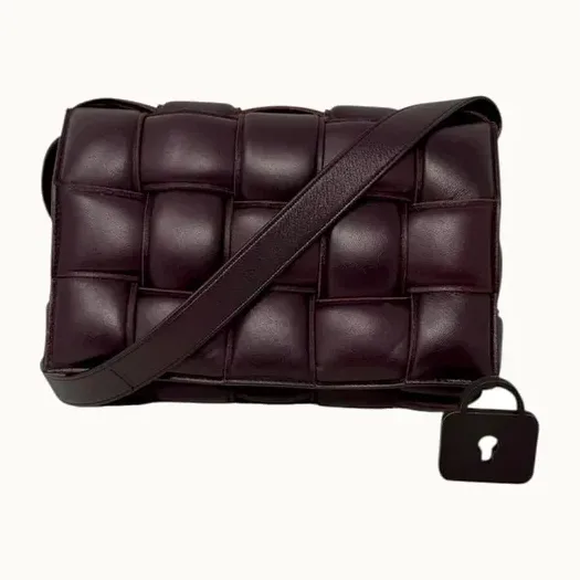 Bolsa Bottega Veneta Padded Cassette, Excelente, KV-0780