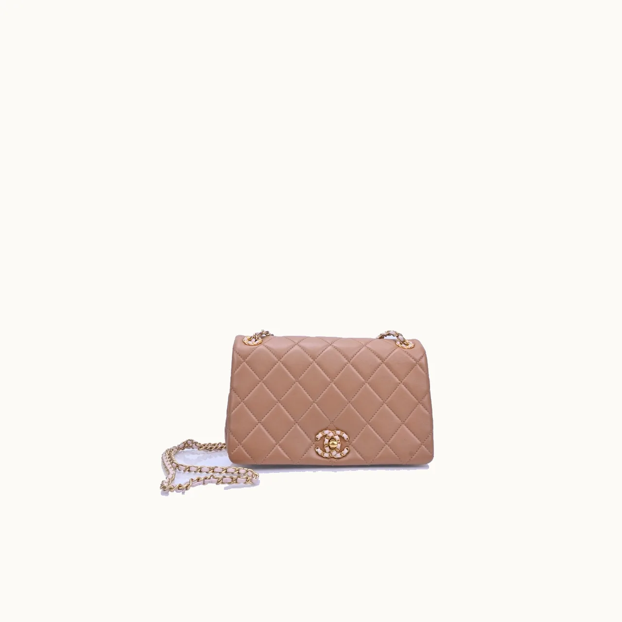Chanel 19