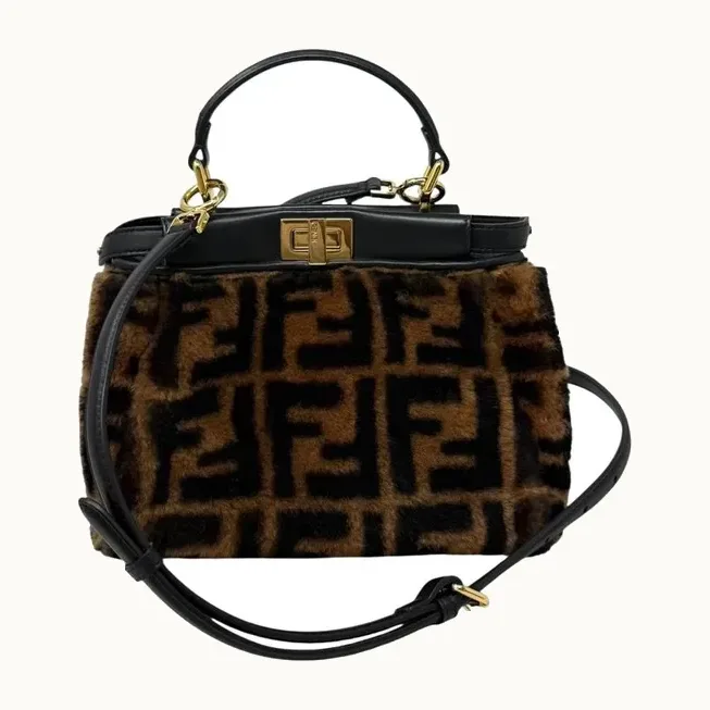 Bolsa Fendi Peekaboo Fur